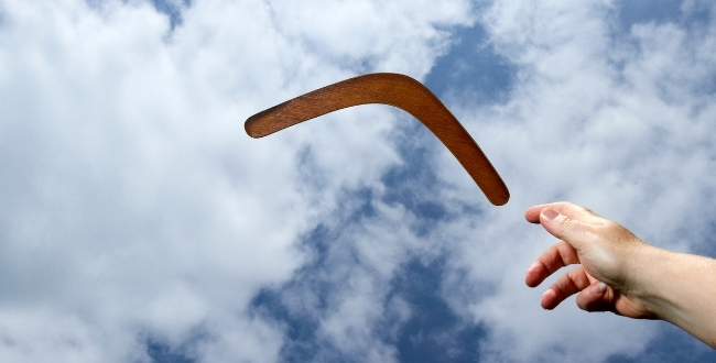 封筒にブーメラン